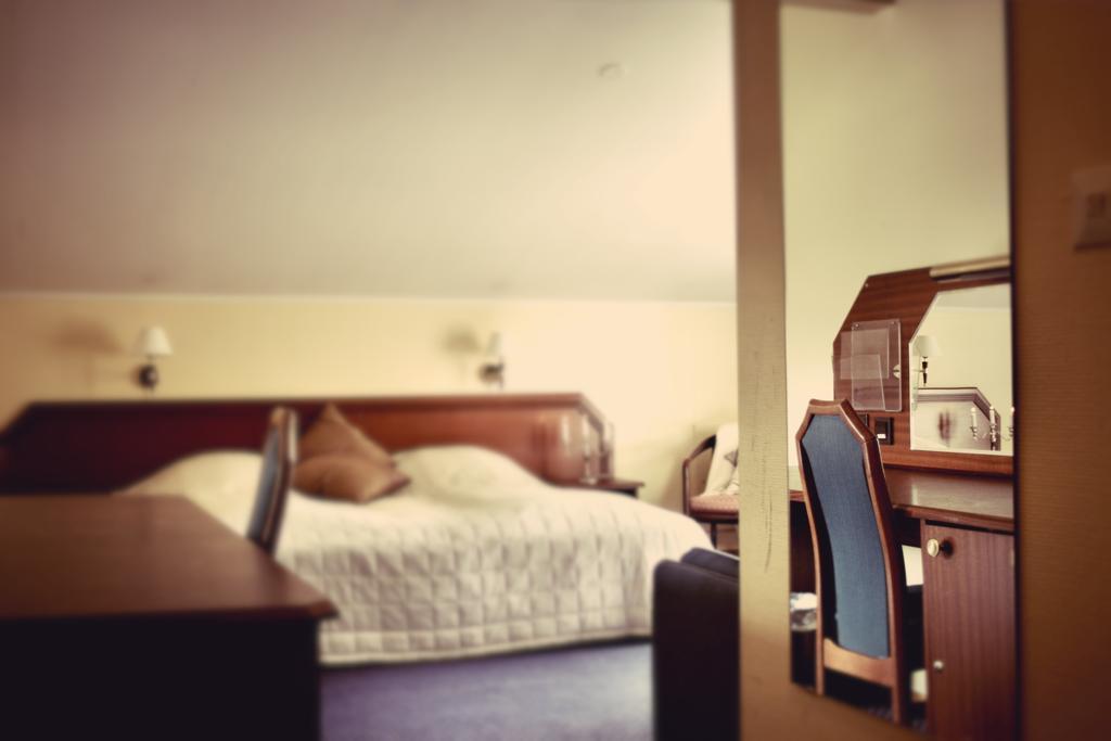 Dovrefjell Hotel Dombås Rum bild